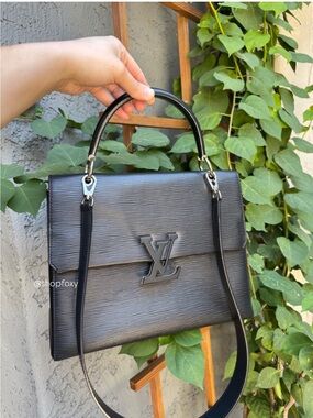 Louis Vuitton Epi Leather Grenelle MM Shoulder Bag